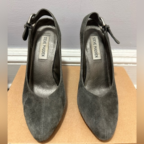 Steve Madden Women’s “Honee” Suede Leather Sling Back Closed Toe Pumps - Picture 3 of 8